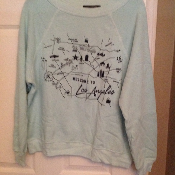 NWT - WILDFOX WELCOME TO LOS ANGELES SWEATER - Picture 3 of 4